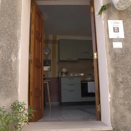 Nina Artistico 3*