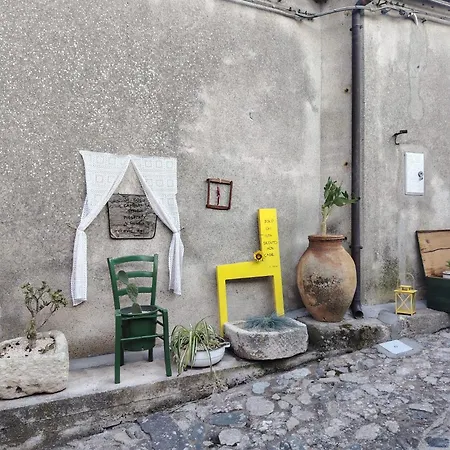 Nina Artistico Bed and breakfast Gerace
