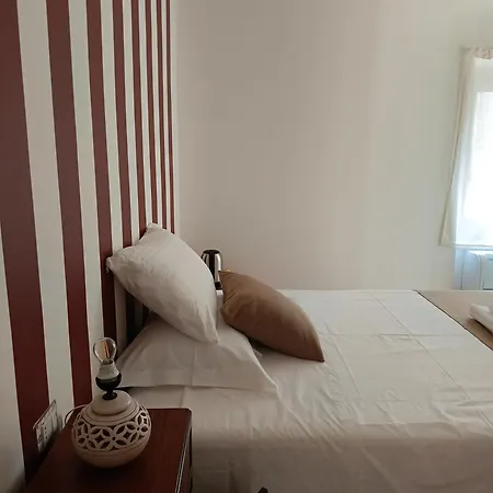 Bed and breakfast Nina Artistico 3*