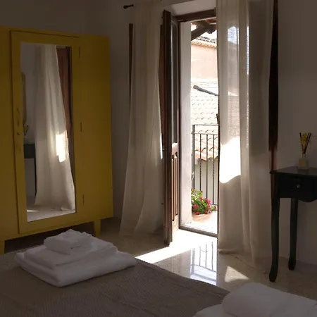 Bed and breakfast Nina Artistico 3*